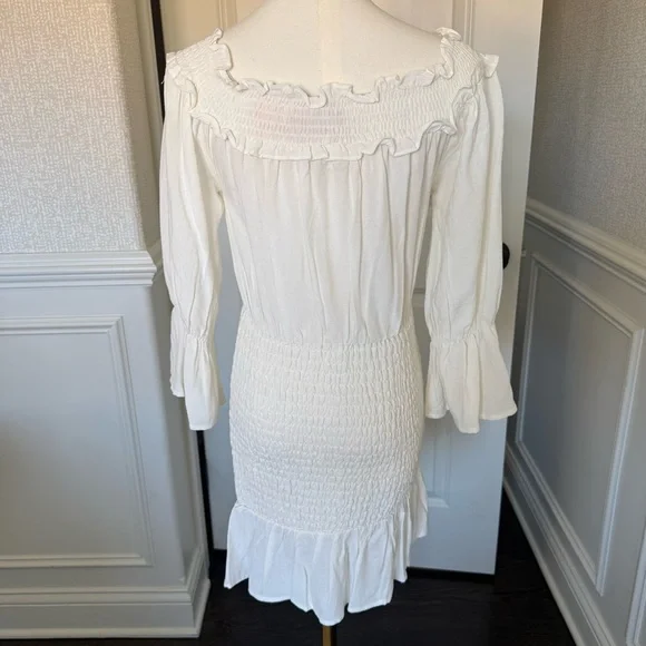 NWT Entro White Ruffle Off-Shoulder Statement Sleeve Women's Cream Dress Small - Picture 6 of 9